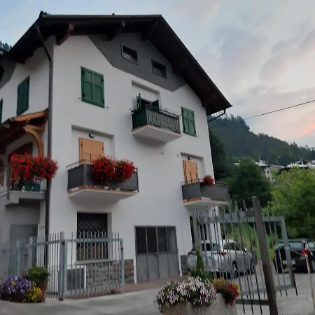 Апартаменти Casa Stefani Коммеццадура Екстер'єр фото